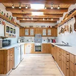 The Carob Tree Villa - Rustic Luxury Home With Access To Pool And Restaurant