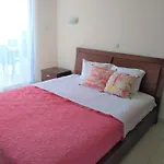 T&E Apartment