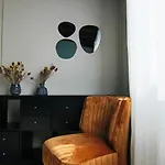 Phaedrus Living - City View Luxury Flat Harbour 03