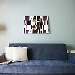 Phaedrus Living - City View Luxury Flat Harbour 03