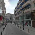 Nat\'S Finikoudes Beach 3 Bedroom Apartment