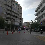 Nat\'S Finikoudes Beach 3 Bedroom Apartment