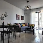 Kay\'S City & Seaview One Bedroom Apartment