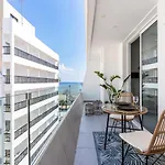 Beach Daze 1-BR Apt By Finikoudes Beach