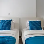 Crystal 2-Bedroom Apartment In Larnaca