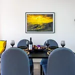 Vox 2-Bedroom Apartment In Larnaca