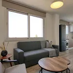 Phaedrus Living Coral Suites Aquatic