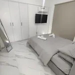 Maestro I Apartment