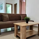 Palm Sea Suite 17
