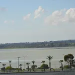 Stay Sea And Salt Lake View Apt