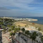 11 Suites - Golden Sunrise Suite