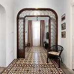 St Lazar Vintage Apartment