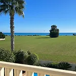 Budget Escape To The Seaside