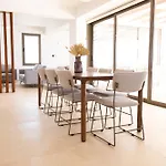 Phaedrus Living Serenity Waves Villas No 5