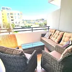 Beach Haven: 7-Minute Walk To The Beach + Pool