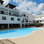 Paramount Gardens Resorts C202