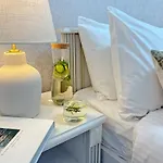 The Encino - Luxury Seaside Suite