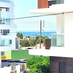 Stylish Studio - 2 Minutes From Kastella Beach