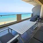 Beachfront Seaview Lux Penthouse