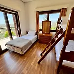 Mountain View 6 Bed Mansion With Private Padel Court, Pool & Gym