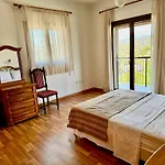 Mountain View 6 Bed Mansion With Private Padel Court, Pool & Gym