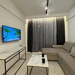 Spacious 1 Bedroom Flat In Foinikoudes!