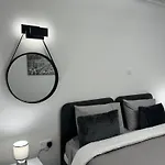 Spacious 1 Bedroom Flat In Foinikoudes!
