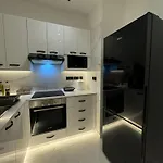 Spacious 1 Bedroom Flat In Foinikoudes!