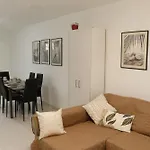 Spacious Apartment, Near Pinikoudes Beach