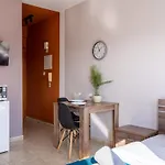 Ani\'S Stylish Studio W Terrace In Larnaca