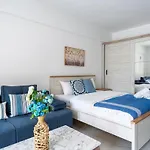 Sunny Side Studio W Terrace In Larnaca