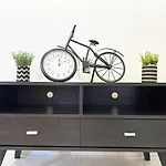 Albert\'S Apartment Center 101K