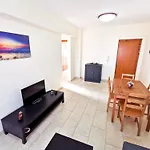 License To Chill Apartment