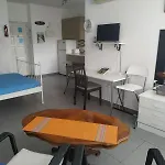 Studio Apartment Near The Beach