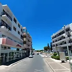 Mimi\'S Sunny Beach Apartment