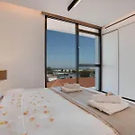 Sea View Central Deluxe Gaia 302