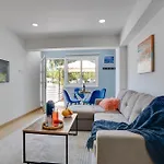 Atlantis Apartments 50M From Makenzy Seafront