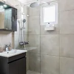 Stylish 2Br Apartment With Rooftop Pool In Mackenzie