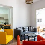 Stylish 2Br Apartment With Rooftop Pool In Mackenzie