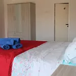 Mishellis Apartments