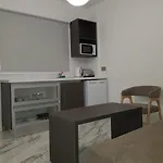 Les Palmiers Petrou Apartments