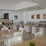 Les Palmiers Petrou Apartments