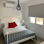 Studio 33