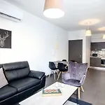 Book Me Now Central Flat