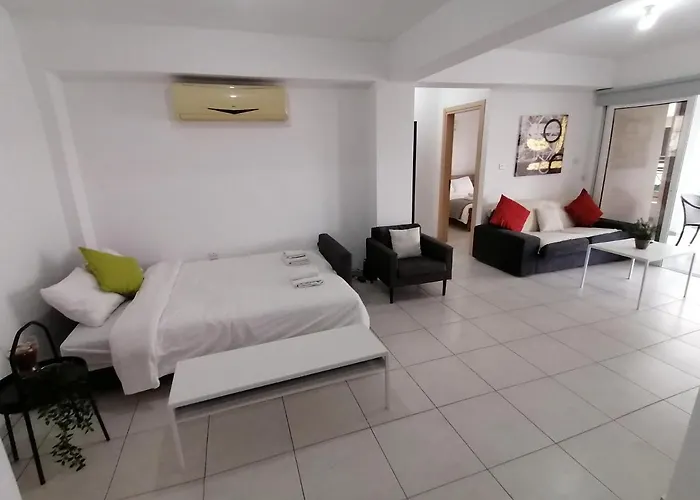 Must Stay - City Center