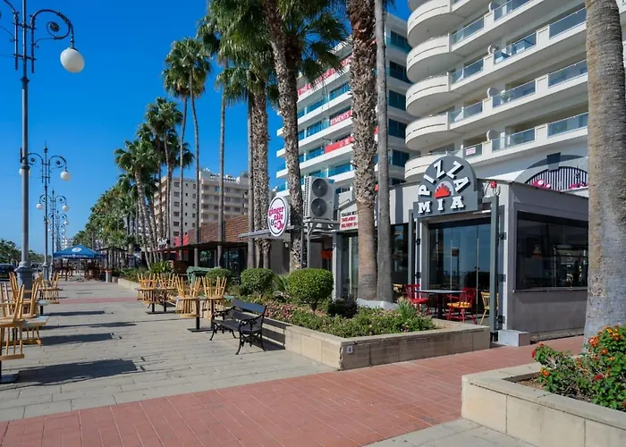 Albert\'S Apartments