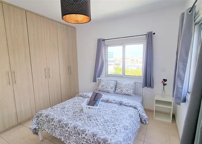 Comfy And Exquisite Rooms In A Shared 3Br Apartment Near Main Harbor, City Center