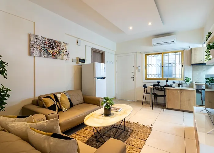 City Cove 1-Br Apt In Larnaca