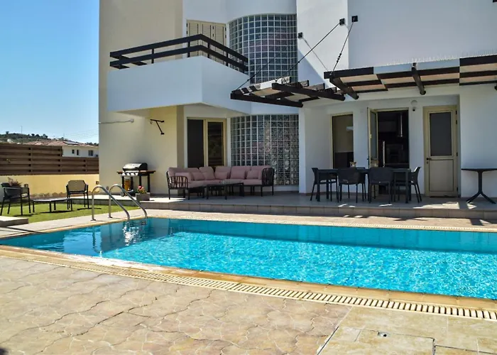 Ilios Villa