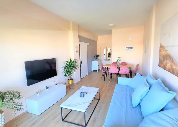 The Urban Oasis - Comfort 2Br Near The City Center, 200Mbit Internet And Smart Tv
